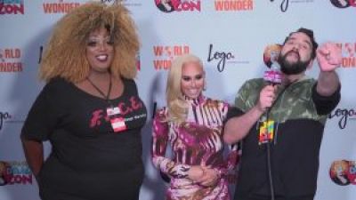 Naysha Lopez from Rupaul’s DragCon 2016 on Hey Qween Live Photo